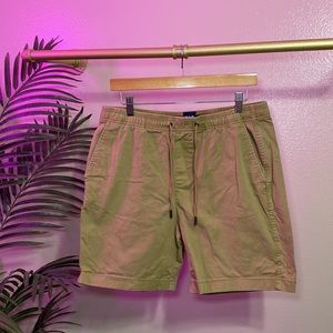 GAP - MENS - TAN CARGO SHORTS